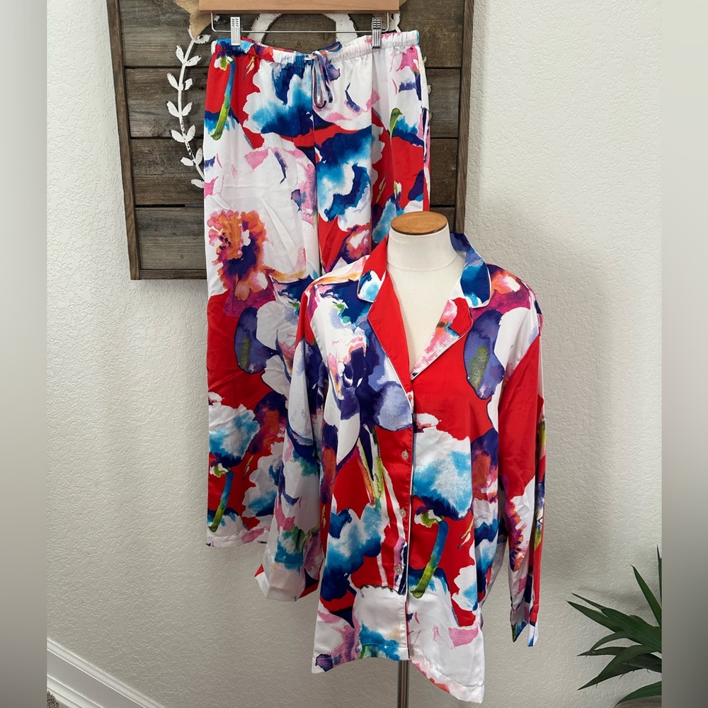 Natori Vibrant Watercolor Floral Satin Pajama Set Red, Blue & White ladies large
